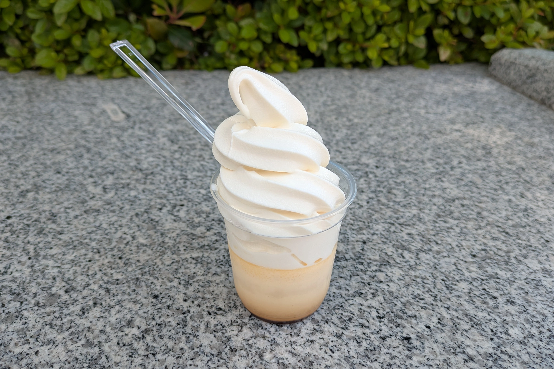 溜屋プリンパフェ